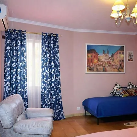 Mari & Lucio Bright Sleeps 4 Near Metro Basilica San Paolo- 4 Stops To Colosseum- Wi-fi Ac בית נופש *