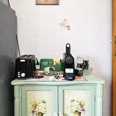 Holiday home Marina E Lucio Bright San Paolo Metro Near Colosseum 4 Guests Rome