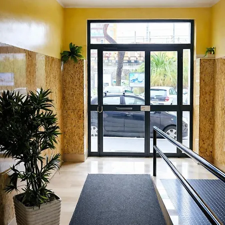 Marina E Lucio Bright San Paolo Metro Near Colosseum 4 Guests Holiday home