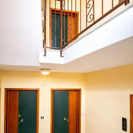 Holiday home Marina E Lucio Bright San Paolo Metro Near Colosseum 4 Guests